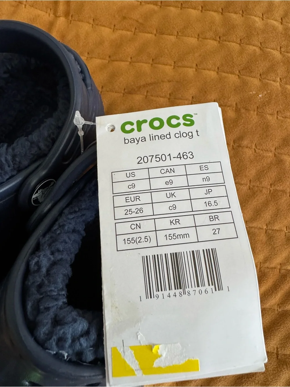 CROCS Kids Navy Fuzzy Lined Clogs with Green Hanger